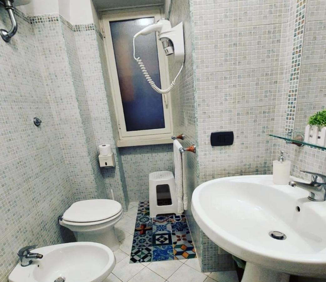 Domus Cesare Lägenhet Neapel Exteriör bild